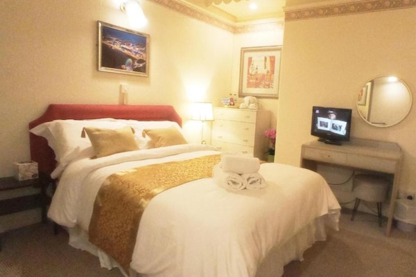 Superior Double Room | Free WiFi, bed sheets