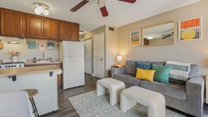 Living area - Cozy Lake Escape - King Bed • Private Deck (Osage Beach)