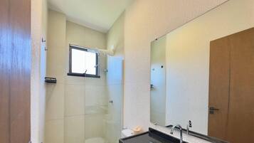 Eenvoudig appartement | Badkamer
