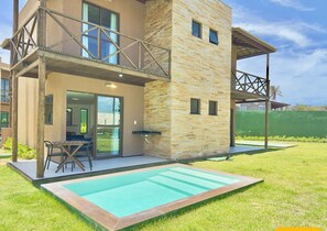 Basic Apartment | Outdoor dining - Beachfront Duplex B por Be My Guest (Aquiraz)