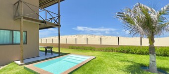 Beachfront Duplex B por Be My Guest