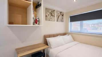 1 bedroom, iron/ironing board, Internet, bed sheets