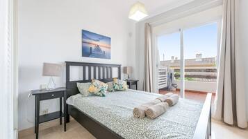 2 Schlafzimmer, Bügeleisen/Bügelbrett, WLAN, Bettwäsche