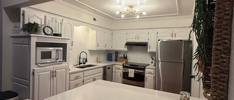 Microwave, oven, stovetop, dishwasher