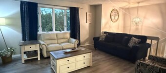 Sleeps 16+ • 5BR • Game Rooms • Near IU/Indy/Lake