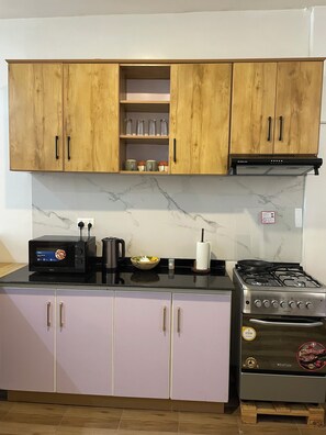 Private kitchen - Fabulous 2-bedroom apartment in vibrant Kigali for your stay (Kigali)