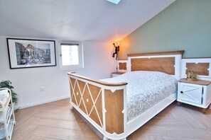 Room - Marvelous 2-bedroom apartment with Terrace and AC in charming Uzès (Uzès)