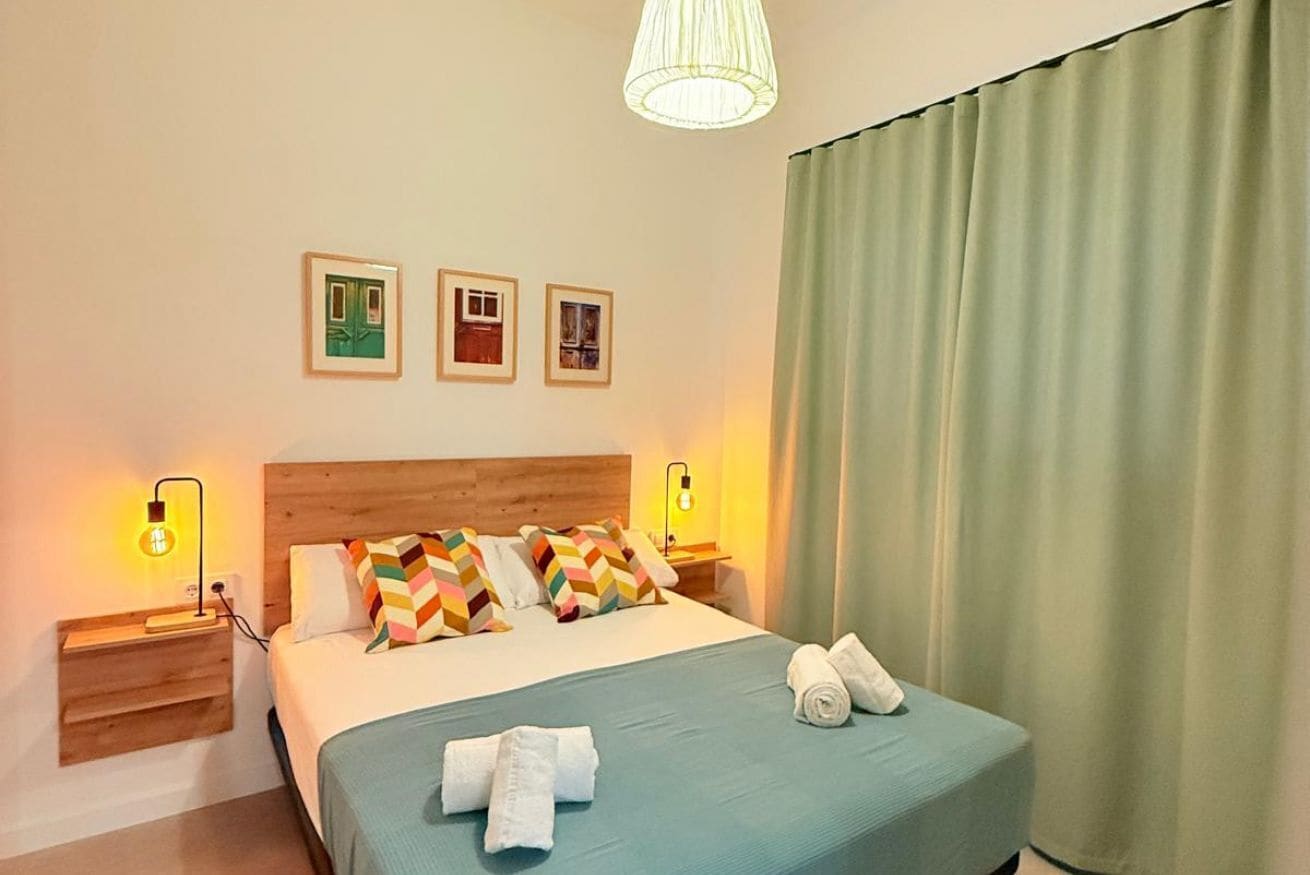 2 bedrooms