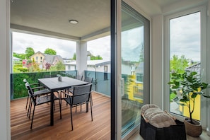 Dining - Vrbo Property (Sellin)