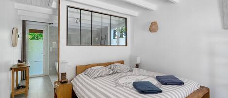 9 chambres, Wi-Fi, draps fournis