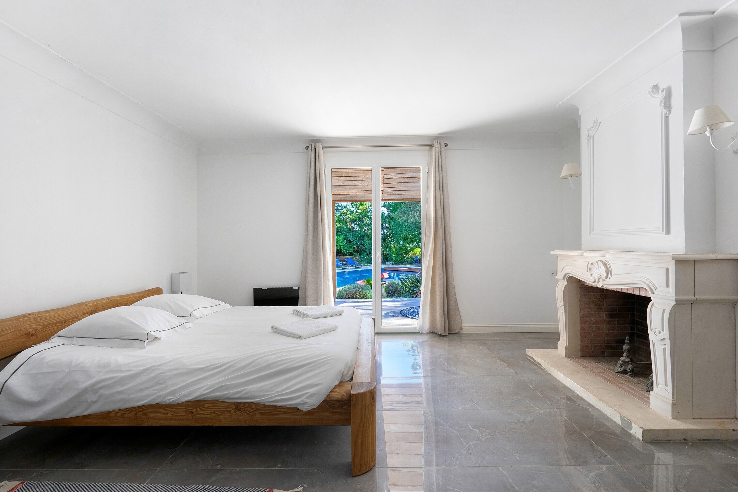 9 chambres, Wi-Fi, draps fournis