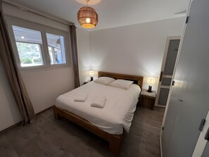9 habitaciones, wifi y ropa de cama 