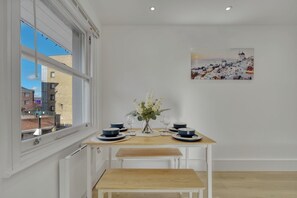 Dining - The Comfy Spot in Bromley (Greater London)