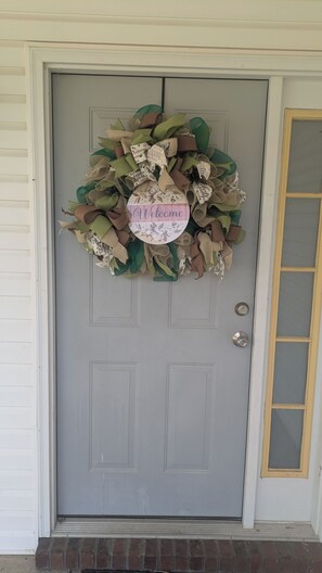 Exterior detail - Beautiful 3-bedroom, pet-friendly house in historic Oxford, MS (Oxford)