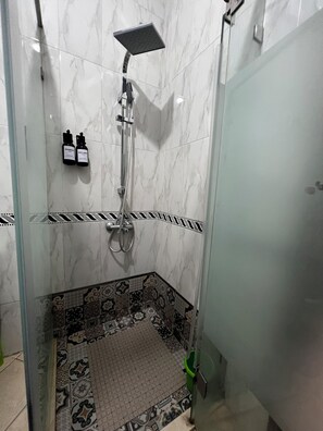 Towels, soap, toilet paper - Charming 1-bedroom studio with AC in Cabo Negro (Cabo Negro)