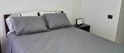 1 bedroom, Internet, bed sheets