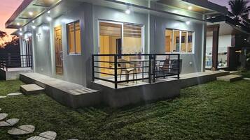 House, 2 Bedrooms, Smoking, Balcony | Terrace/patio