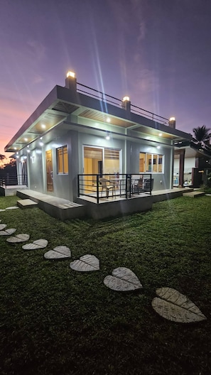 House, 2 Bedrooms, Smoking, Balcony | Terrace/patio - Batsonbhouse Camotes (San Francisco)