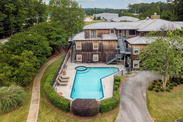 Creekside Lodge At Lake Martin - Lake Martin, AL