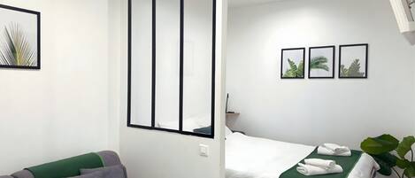 1 bedroom, Internet, bed sheets