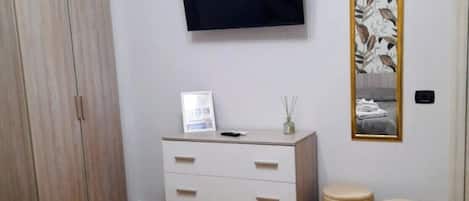 1 habitación, wifi y ropa de cama
