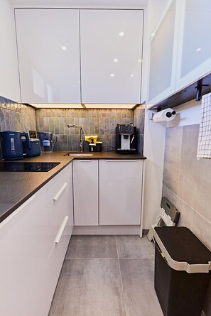 Private kitchen - LUNARIS - next to Yumbo, new and modern (Maspalomas)