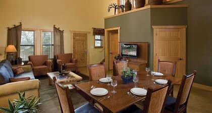 New Braunfels | Family River Escape | Pool + River | 3BR Sleeps 8