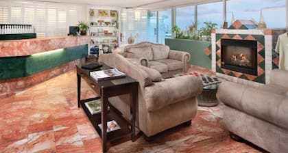 Pismo Beach | Romantic Beach Retreat | Pool + Beach