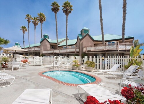 Pismo Beach | Romantic Beach Retreat | Pool + Beach