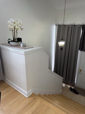 Interior - Adorable 1-bedroom condo with AC in Lake Geneva/ Lake Como (Lake Geneva)