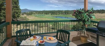 Klamath Falls | Romantic Golf Retreat | Pool + Golf