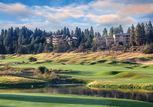 Klamath Falls | Nature Golf Retreat | Pool + Golf | 3BR Sleeps 8