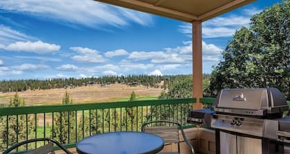 Klamath Falls | Nature Golf Retreat | Pool + Golf | 3BR Sleeps 8