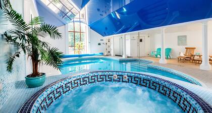 Smugglers Cottage Barn Conversion with Indoor Pool
Jurassic Coast AONB