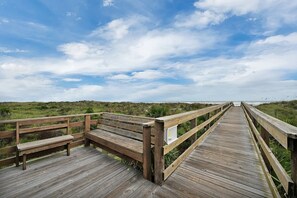 Property grounds - Beachside Condo Resort Sleeps 6 in Beautiful St Augustine! (St. Augustine)