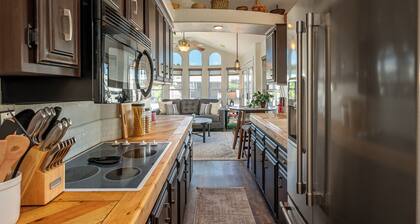 Live on Island Time on Beachcomber Blvd, Lake Havasu City