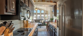 Live on Island Time on Beachcomber Blvd, Lake Havasu City
