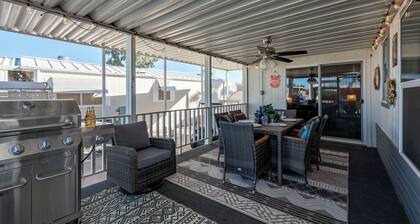 Live on Island Time on Beachcomber Blvd, Lake Havasu City