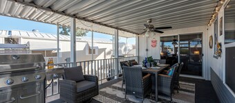 Live on Island Time on Beachcomber Blvd, Lake Havasu City
