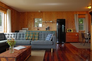 Smart TV, fireplace - Hessel Bay Resort:  6 cabins + main house.  Sleeps 28. Waterfront Lake Huron.  Boat dock! (Hessel)