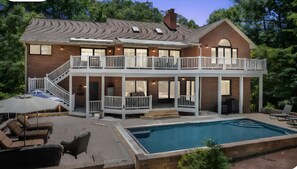 Exterior - Waterfront home with pool and pier (Lusby)