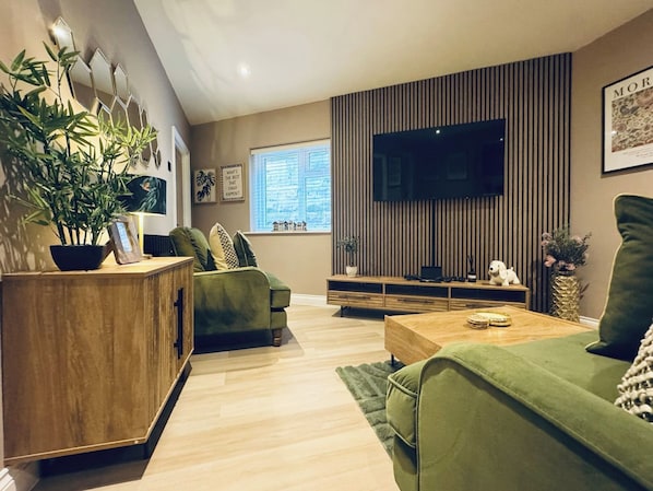 Living area - Station House – Platform 3 - 4 Bedrooms - Sleeps 6 (Harrington)