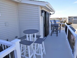 Outdoor dining - Luxury North End Beach Block Home | Elevator | 5BR Retreat | Steps to Beach & Boardwalk (Ocean City)
