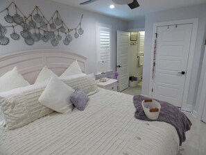 Room - Spacious 1st Floor Beach Retreat | Prime Central Ave Location | Walk to Beach & Boardwalk (Ocean City)