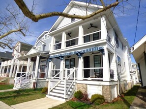 Exterior - Spacious 1st Floor Beach Retreat | Prime Central Ave Location | Walk to Beach & Boardwalk (Ocean City)