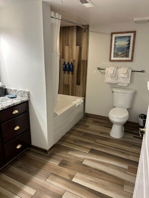 Bathroom - Lake Tahoe | Group Lake Retreat | Pool + Lake | 2BR Twin (Zephyr Cove)