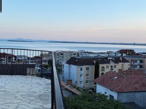 Room, Balcony, Ocean View | Property grounds
