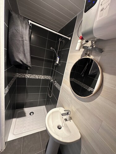 Cozy studio - Ploërmel city center - Wi-Fi and parking