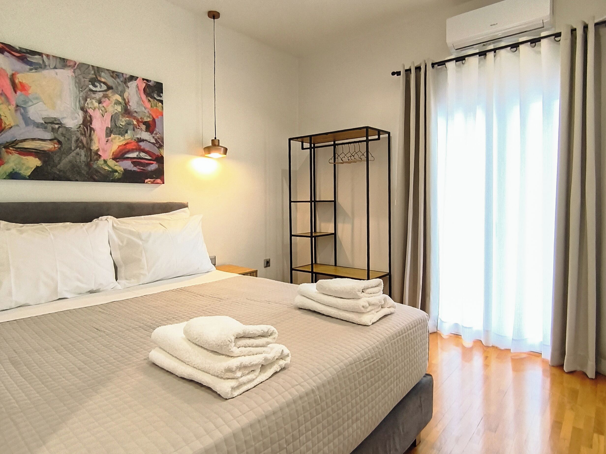 2 bedrooms, iron/ironing board, free WiFi, bed sheets