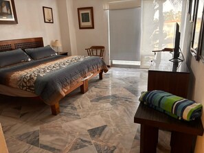 3 bedrooms, iron/ironing board, free WiFi, bed sheets -  Stunning 3BR Apartment with A/C in the Heart of Puerto Vallarta (Puerto Vallarta)